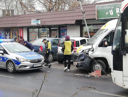 LEGIONOWO. Stłuczka w centrum miasta [GALERIA]