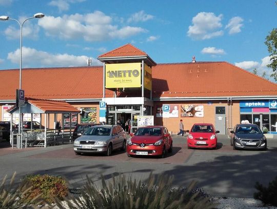 LEGIONOWO. "Stówka" za parkowanie bez biletu pod Netto