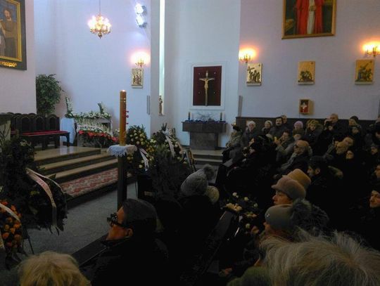 LEGIONOWO. Trwa pogrzeb Agnieszki Kotulanki