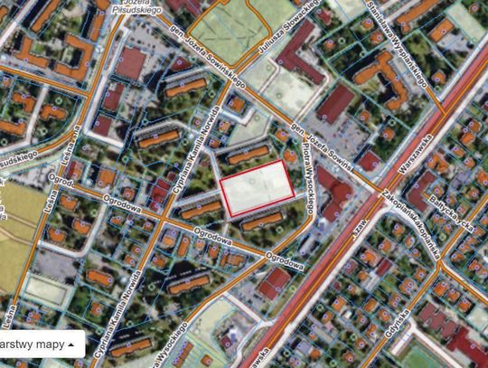 LEGIONOWO. Trzy dęby mają ocaleć