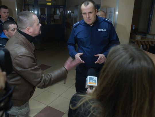 LEGIONOWO. Walki przed komendą policji