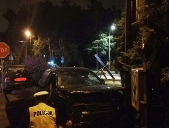LEGIONOWO. Wypadek przy Sowińskiego. 24-latek w szpitalu
