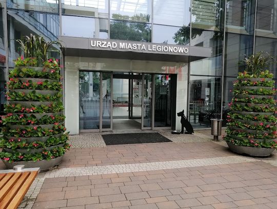 LEGIONOWO. Zbywają mieszkańca - bo nie potrafią odpowiedzieć na jego pytania