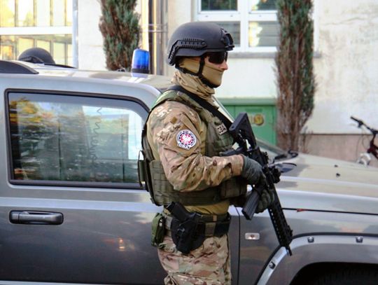 LEGIONOWSKI. CBA zatrzymało 20 osób. O przestępstwie zawiadomił Szef Krajowej Administracji Skarbowej oraz Naczelnik Urzędu Skarbowego w Legionowie
