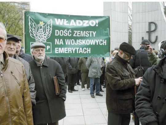 LEGIONOWSKI. Echa ustawy dezubekizacyjnej w Powiecie