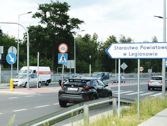 LEGIONOWSKI. Nowe większe i czytelniejsze tablice informacyjne
