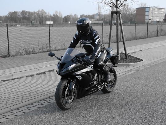 LEGIONOWSKI. Pędził motocyklem prawie 200 km/h trafił ręce policji