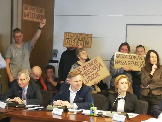 LEGIONOWSKI. Podobno pieniądze nie ŚMIERDZĄ – ale czy na pewno?