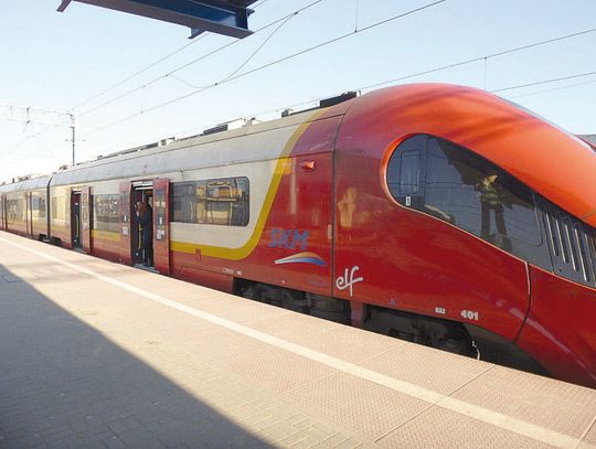 LEGIONOWSKI. SKM-ką z Zegrza przez Wieliszew, Legionowo, aż do Piaseczna