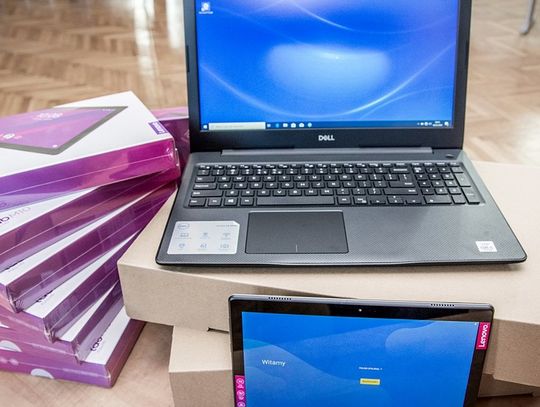 LEGIONOWSKI. Sprzęt i oprogramowanie dla uczniów z powiatowych szkół