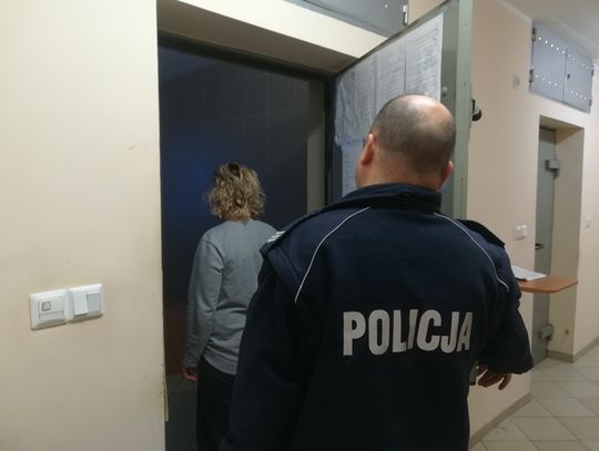 LEGIONOWSKI. W trakcie awantury pobiła policjanta