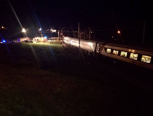 MODLIN. Zderzenie Pendolino z autobusem w Modlinie