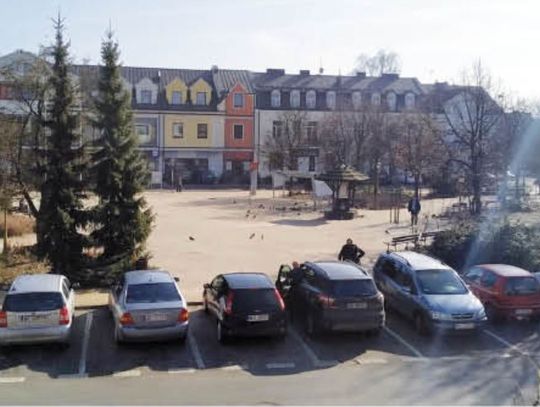 Naciski, naciski... Z OKNA REDAKCJI