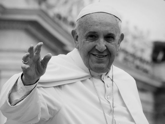 Nie żyje PAPIEŻ FRANCISZEK