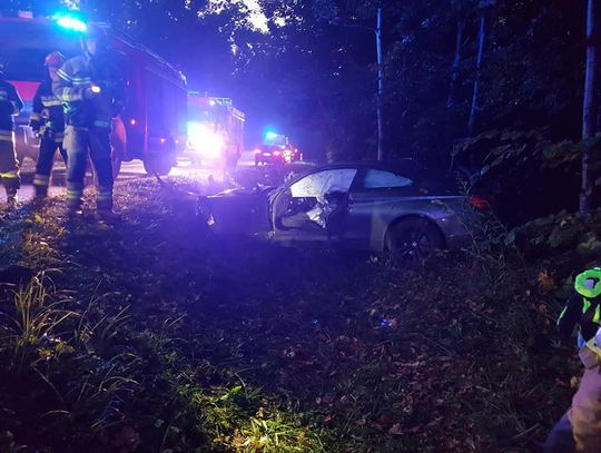 NIEPORĘT. BMW dachowało, kierująca trafiła do szpitala