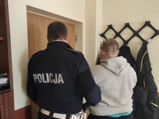 NIEPORĘT. Pościg! Narkotyki i trzy sądowe zakazy