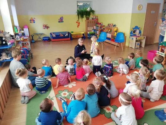 NIEPORĘT. Prelekcja dla dzieci