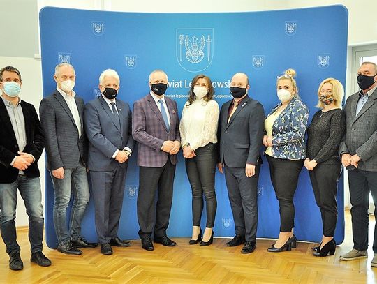 NIEPORĘT. Przebudowa Wolskiej i Akacjowej  początek prac [WIDEO]