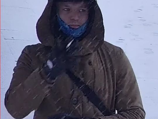 NOWY DWÓR MAZ. ROZPOZNAJESZ SPRAWCĘ KRADZIEŻY ROWERU?