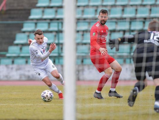 PIŁKA NOŻNA. Dziewiąte! Pelikan – Legionovia 1-2 (1-1)