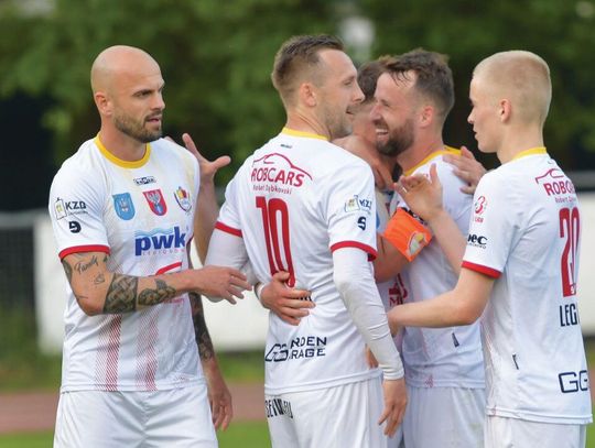 PIŁKA NOŻNA. Nadal w grze… Legionovia – Ursus Warszawa 2-1(0-0)