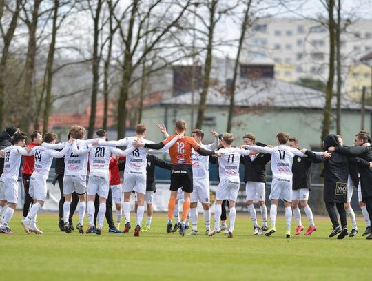 PIŁKA NOŻNA. Piąte, kolejne zwycięstwo. Legionovia – Legia II Warszawa 3-1 (3-0)