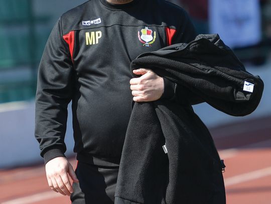 PIŁKA NOŻNA. Trener odchodzi