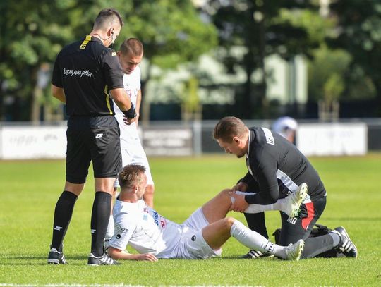 PIŁKA NOŻNA. Utrzymali fotel lidera. Legionovia – Lechia Tomaszów Mazowiecki 3-1 (2-1)