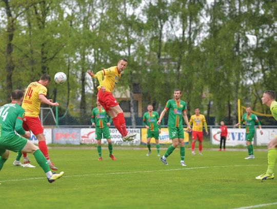 PIŁKA NOŻNA. W doliczonym czasie gry. Sokół Ostróda – Legionovia 1-2 (1-1)