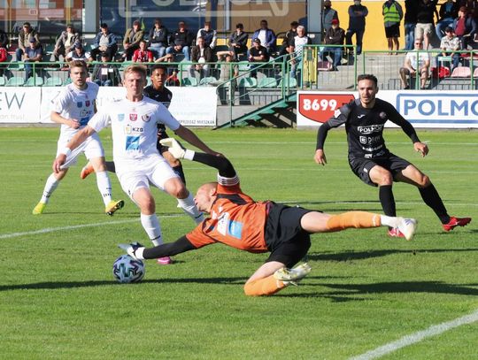 PIŁKA NOŻNA. Z podniesioną głową. Bytovia Bytów – Legionovia 4-3 (2-0)