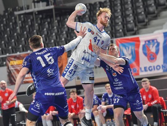 PIŁKA RĘCZNA. Lider wygrał z outsiderem. KPR Legionowo – Warmia Energa Olsztyn 32-23(17-11)