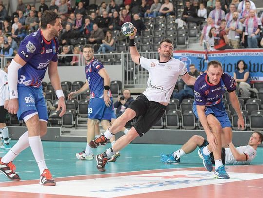 PIŁKA RĘCZNA. Niespodziewane emocje - KPR Legionowo – Azoty Puławy 22-25 (10-10)