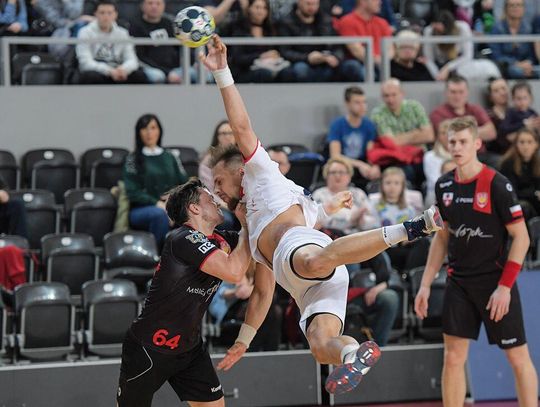 PIŁKA RĘCZNA. Walka, nerwy, kartki… - Chrobry Głogów – KPR Legionowo 30-25 (11-12)