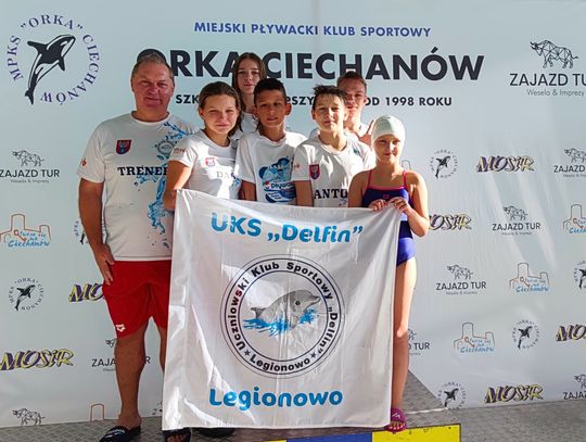 Pływacki medalowy rekord Delfina