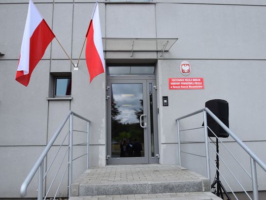 Policjantki z Modlina zatrzymują dwóch poszukiwanych