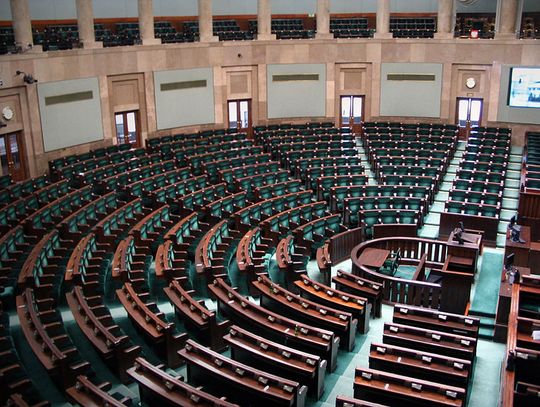 Polityka na poziomie magla – KRÓTKO I NA TEMAT