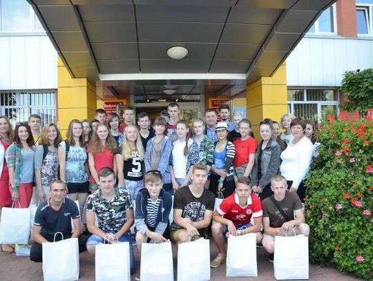 POWIAT. Młodzież z Białorusi przyjechała na obóz żeglarski nad Jezioro Zegrzyńskie.