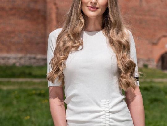 SEROCK. Karolina Kalinowska z Serocka zawalczy o koronę Miss Mazowsza 2022
