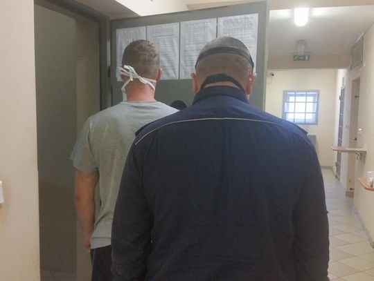 SEROCK. Mefedron schował w bieliźnie