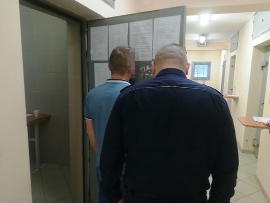 SEROCK. Policyjny pościg, blokada i kradzież maszyny rolniczej