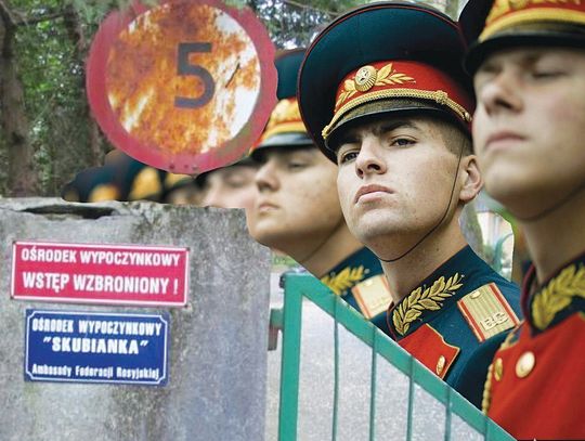 SEROCK. Ruski ośrodek w Skubiance - po naszej interwencji służby wkroczyły do środka!