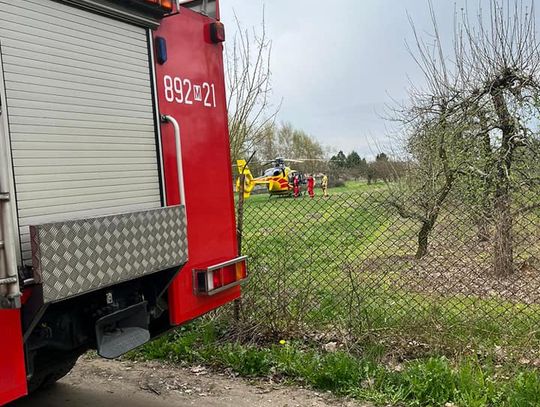 SEROCK. Śmigłowiec lądował w Dębe. Pomocy wymagała starsza kobieta