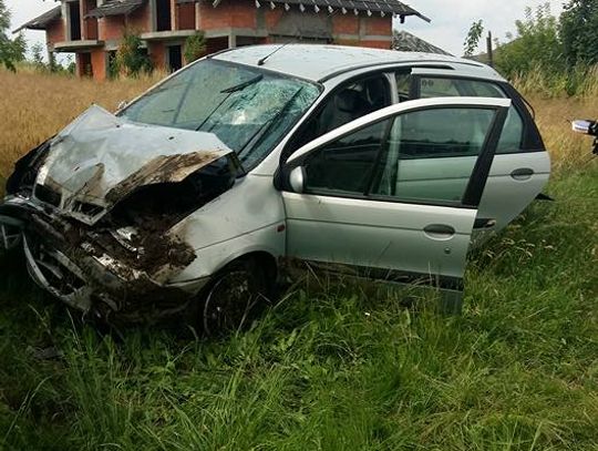 SEROCK. Wypadek w Wierzbicy, dwie osoby w szpitalu