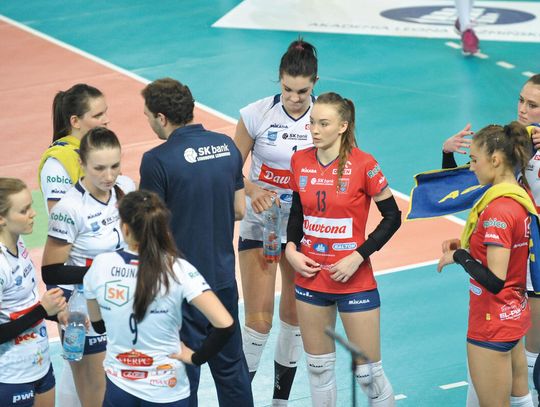 SIATKÓWKA. Faworyt nie miał problemów