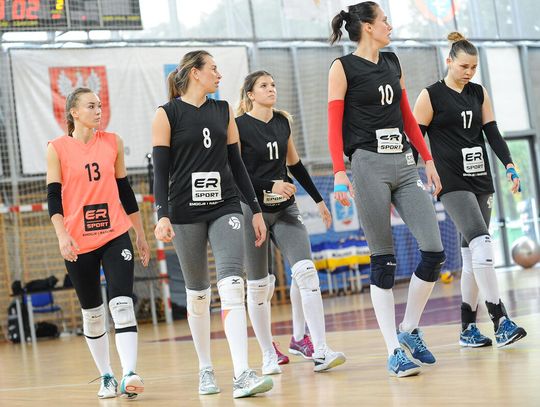 SIATKÓWKA. Mistrz bez pardonu