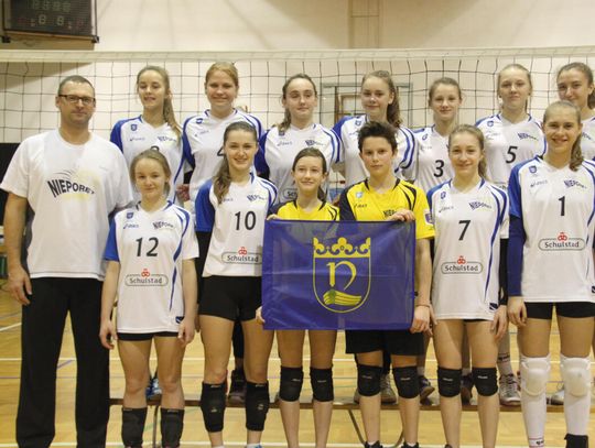 SIATKÓWKA. Patriak utarł nosa