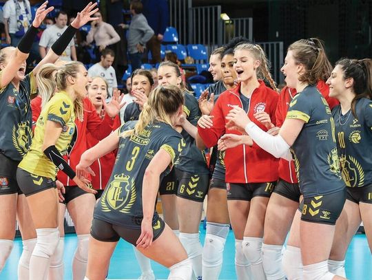 SIATKÓWKA. Show Oliwki w Rzeszowie!  Na zwycięskiej ścieżce
