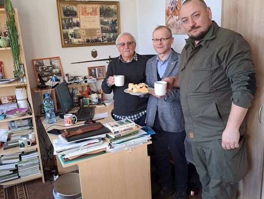 Śliwkowy hołd dla Marszałka
