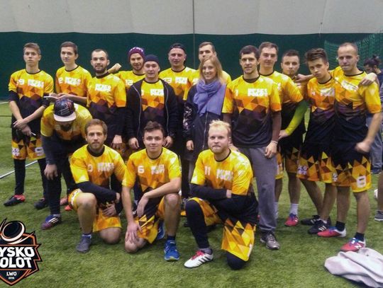 SPORT. Latające talerze w Powiecie Legionowskim - Firsbee – gra zespołowa dla wszystkich