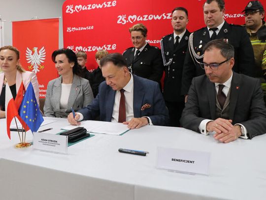 Strażacy z Warszawy i podwarszawskich powiatów dostaną nowe wozy